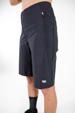 Short noir pratique Femme