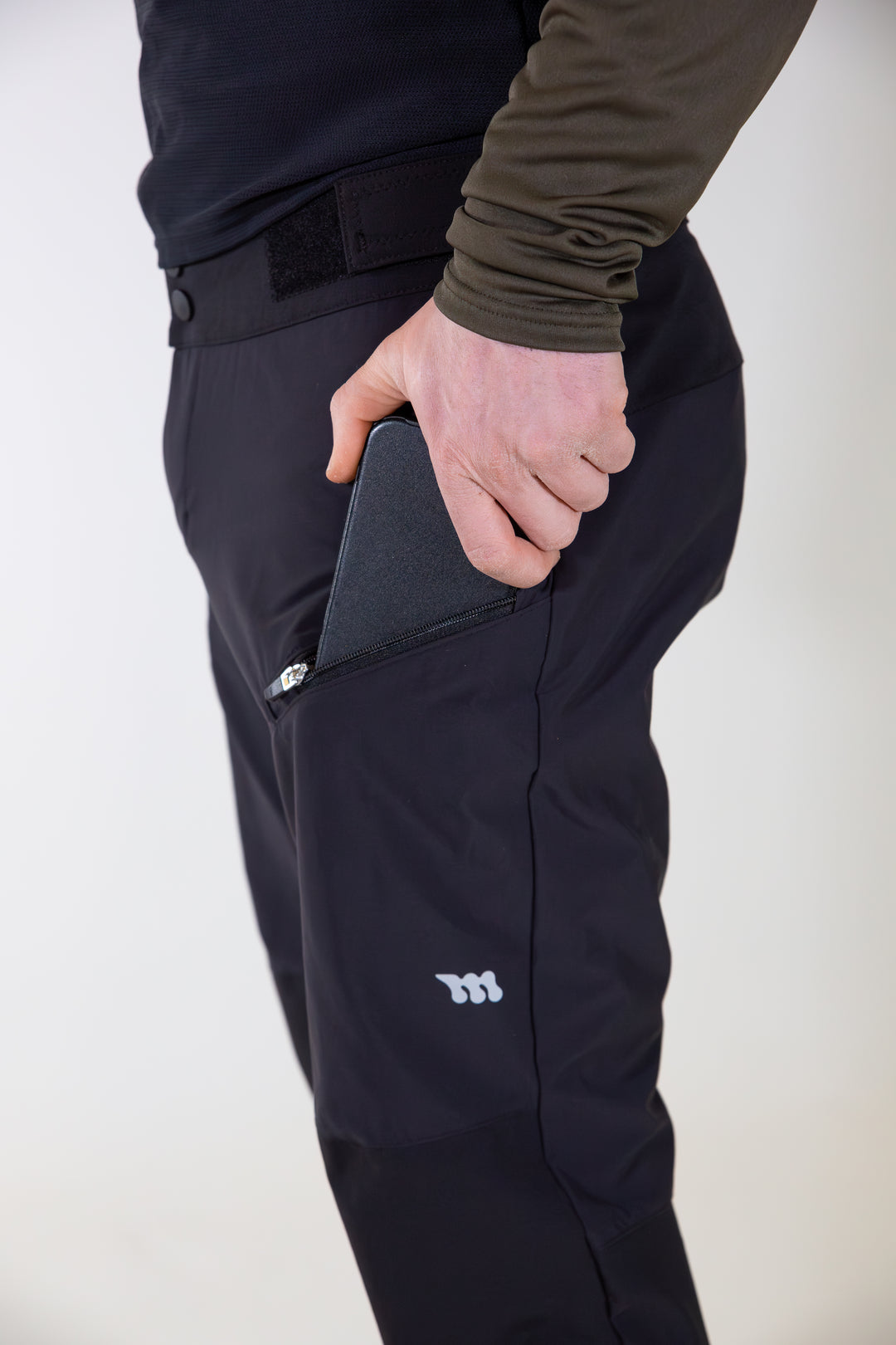 Bientôt disponible - Pantalon classique Homme